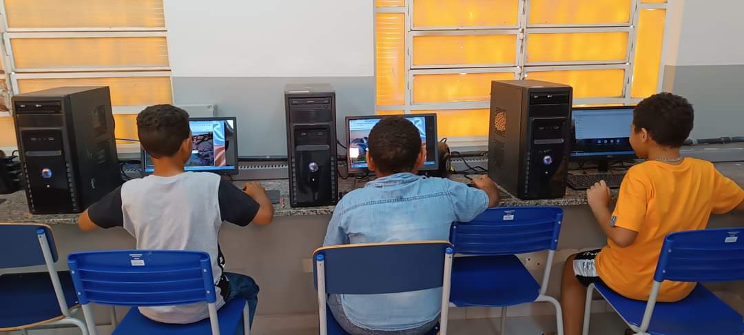 O Projeto Info Escola se Expande Modernização Tecnológica nas