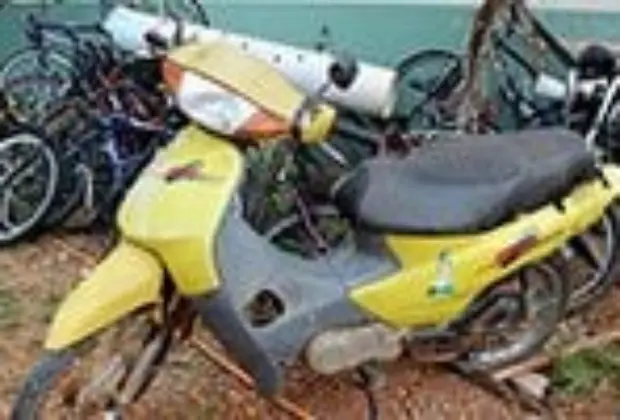 Motos roubadas são localizadas em área rural