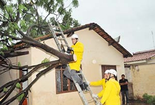 Guaçu tem muitos danos causados pelo temporal