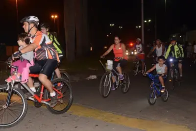 Jaguariúna tem primeira edição noturna do Bicicletando