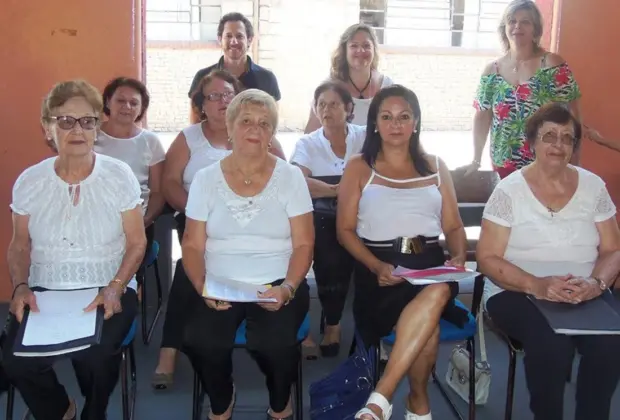 Coral Municipal abrilhanta a festa de 61 anos da Escola Humberto Piva