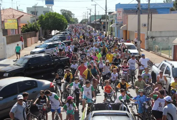 Milhares de pessoas participam de Passeio Ciclístico em Artur Nogueira