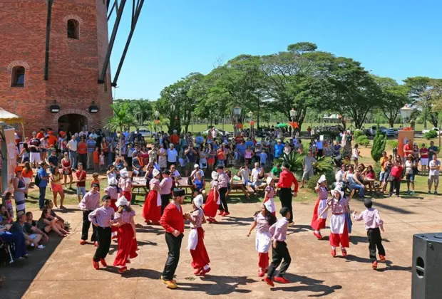 Público celebra resgate cultural e de tradições promovido pela festa do Dia do Rei