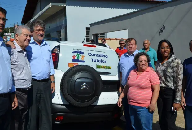 Conselho Tutelar de Itapira recebe carro zero quilômetro