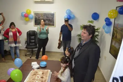 Funcionários da Prefeitura preparam festa surpresa para o prefeito Maurício Comisso