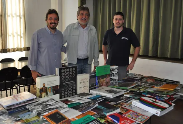 Biblioteca de Itapira recebe 150 livros novos