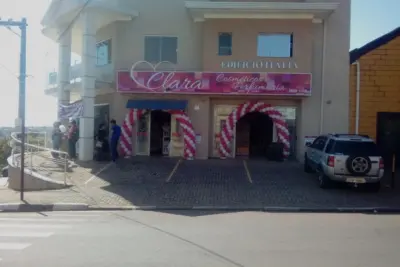 Clara Cosméticos e Perfumaria comemora inauguração em Posse