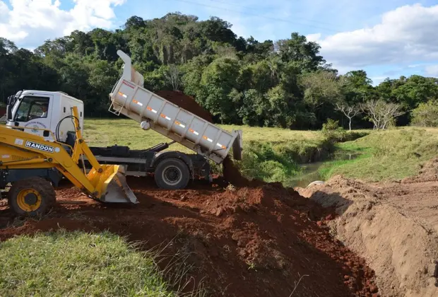 Iniciadas obras para a instalação de ponte metálica que dá acesso à Fazenda Nova América