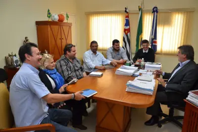 Paganini recebe Expresso Fênix e solicita ampla divulgação de horários