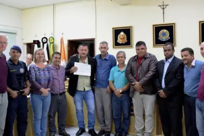 Câmara de Holambra homenageia Guarda Municipal