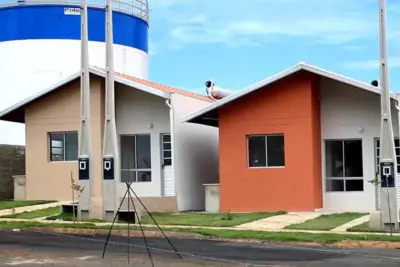 Começa cerimônia de entrega de casas populares em Artur Nogueira