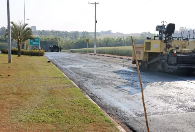 Prefeitura de Holambra inicia última fase do recapeamento da Mário Bonano