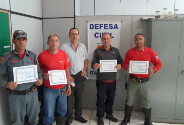 Agentes da Defesa Civil, SAMA e Serviços Públicos recebem certificados NR-31