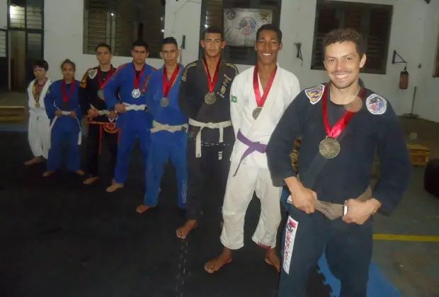 Atletas do Projeto Jiu- Jitsu JNV conquistam medalhas em Paulínia