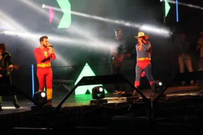 Show de Fiduma & Jeca agita o público na abertura da Expo Artur 2016