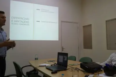 Palestra sobre consórcios acontece agora na Sicredi, em Artur Nogueira
