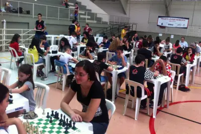 Guaçuanos se destacam em circuito solidário de xadrez
