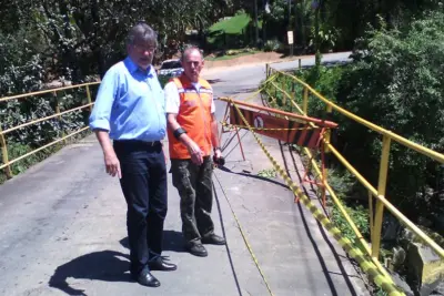 Defesa Civil alerta para acesso ao bairro da Ponte Nova: motoristas devem evitar ponte