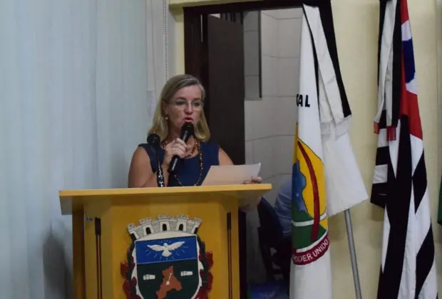 Vereadora Jacinta faz homenagem em comemoração ao dia do Professor