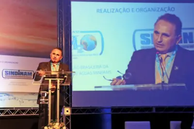 Dr. Fernando representa secretário de Estado em congresso de indústrias