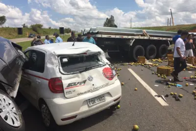 Acidente na SP-340 interditou pista com sentido a Campinas na tarde de segunda