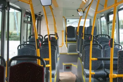 Há 2 meses sem funcionar, ônibus circular de Posse continua sem previsão de volta