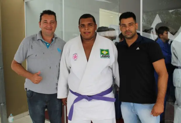 Judoca nogueirense garante vaga em estágio internacional