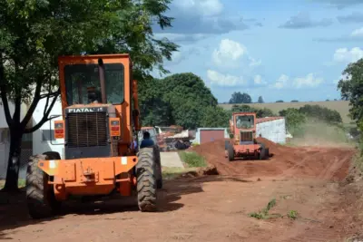 Secretaria de Obras promove recuperação nas Chácaras Alvorada