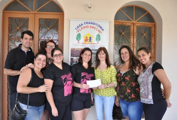 Dia B da Beleza arrecada mais de R$2 mil para Casa Transitória