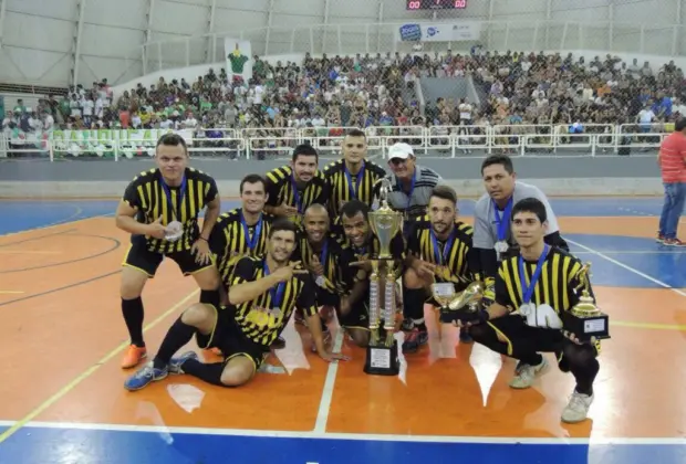 Mais de duas mil pessoas acompanharam as finais do Municipal de Futsal