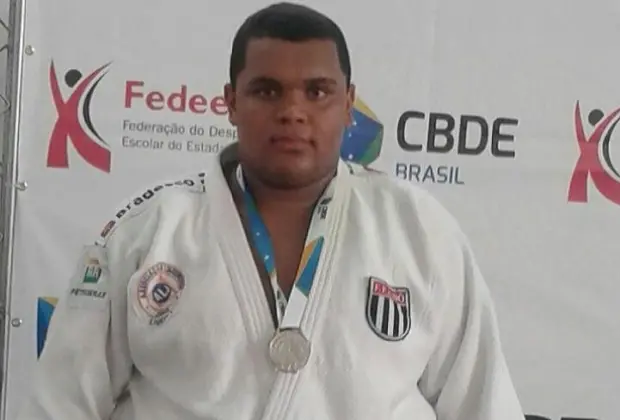 Lucas Brito é vice campeão da fase nacional do World Games Combat