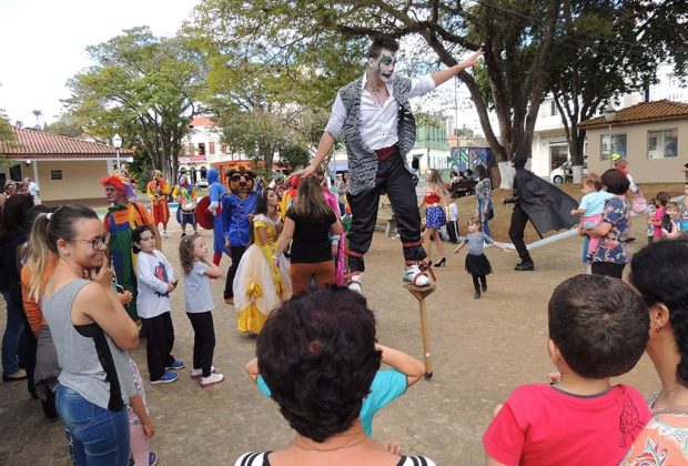 Tenda da Criança tem atividades gratuitas na Praça Pádua Salles