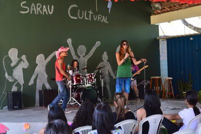 Alunos do Santo Antônio realizam Sarau Cultural em Posse