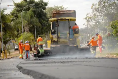 Começa recapeamento da parte oeste da Av. Padre Jaime