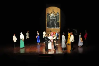 Grupo “Arte no coração” apresenta peça teatral no Tupec