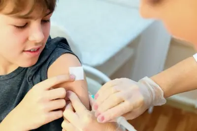 Jaguariúna terá campanha de vacinação contra meningite e HPV para meninos e meninas