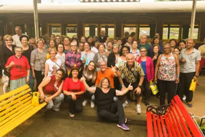 Passeio de Maria Fumaça fecha Semana do Idoso com chave de ouro