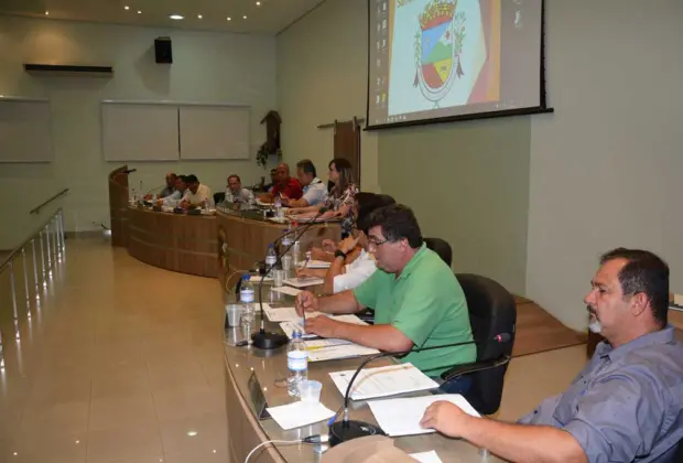Câmara aprova alterações no Estatuto dos Professores do município