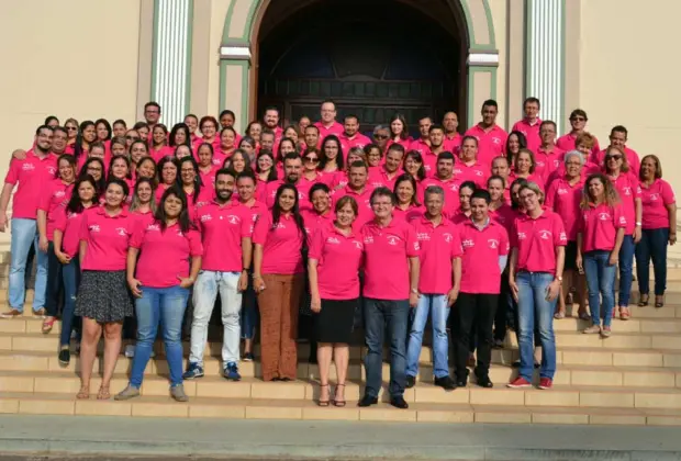 Prefeitura e Fundo Social de Cosmópolis realizam ação de conscientização no “Outubro Rosa”