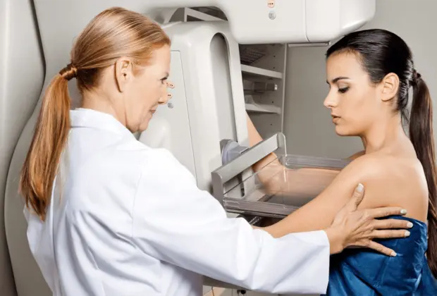 Mutirão do Outubro Rosa zera fila de espera por exames de mamografia em Holambra
