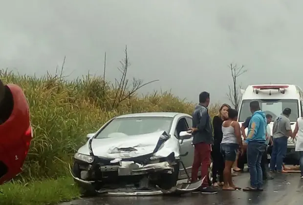 Grave acidente em vicinal de Artur Nogueira a Cosmópolis deixa casal ferido