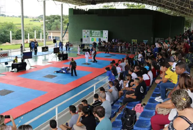 Equipe possense conquista dois ouros em competição de Jiu-jitsu
