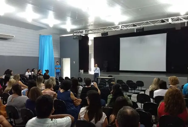 SEBRAE promove ensino de empreendedorismo nas escolas municipais de Estiva Gerbi