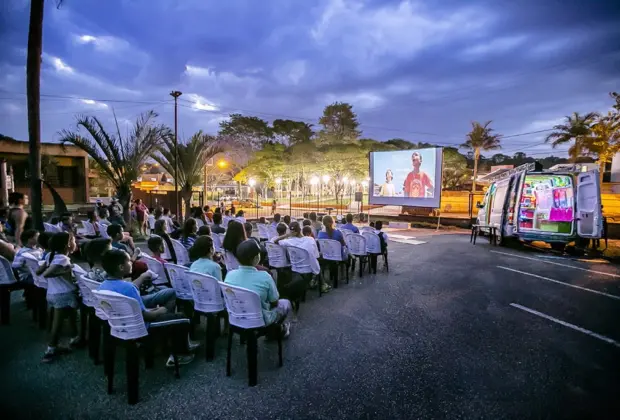 Holambra vai receber cinema itinerante movido a energia solar