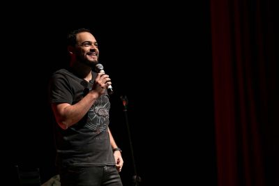 Matheus Ceará apresenta novo show de stand up em Jaguariúna