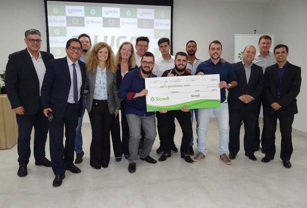 SICREDI e UniFAj premiam projetos de fomento ao cooperativismo na região