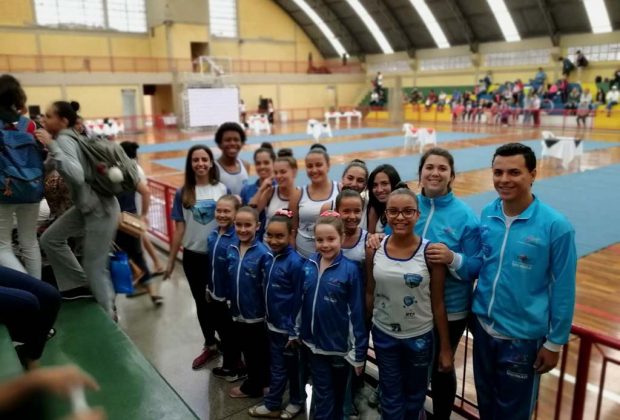 Ginastas de Amparo estreiam em competição regional
