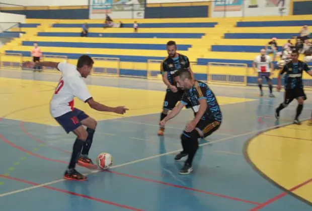 Segunda rodada do Campeonato de Futsal Veteranos comprova equilíbrio entre equipes