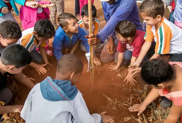 Semana Ambiental do CONSAB mobiliza centenas de estudantes em Holambra