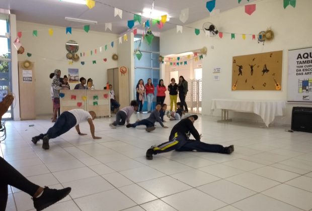 Em parceria, Cras Nassif e Escola das Artes promovem oficina de Dança de Rua
